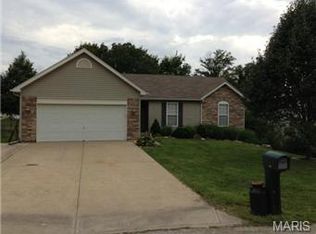 39 N Meadow Dr, O Fallon, MO 63366