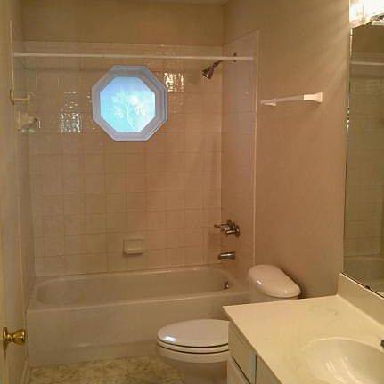 3rd image of 773 Grove Park Cir