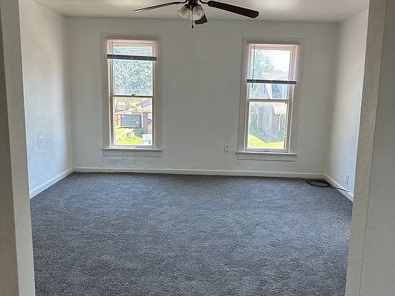 2nd image of 1713 S Jefferson St #1/2