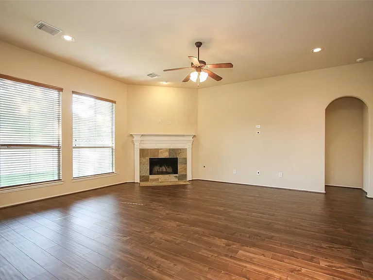 23118 Century Plant Dr — Photo 14