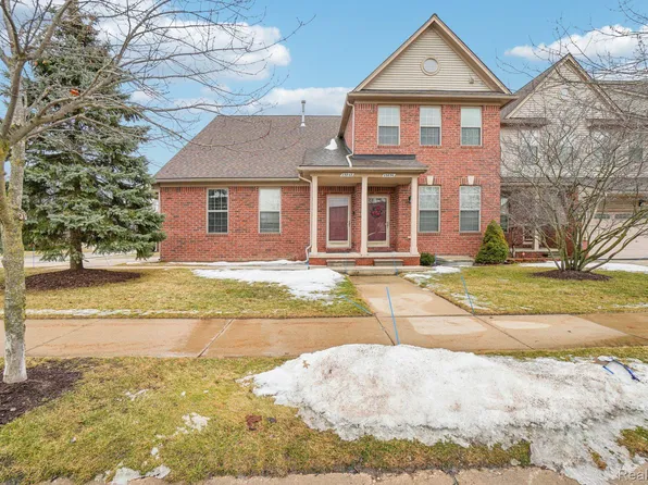 23848 Clarewood St, Macomb, MI 48042