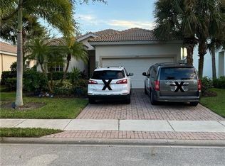 2516 Keystone Lake Dr, Cape Coral, FL 33909