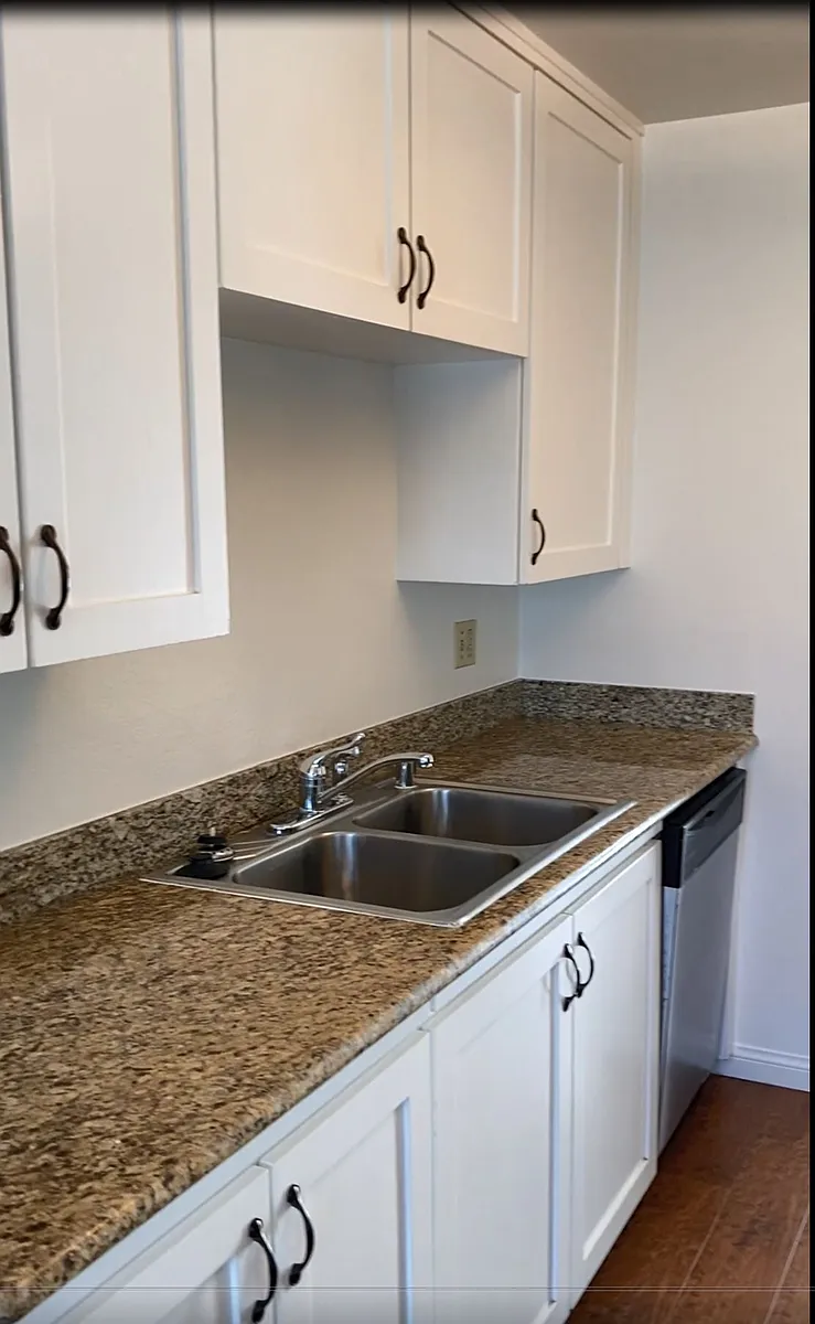 Kitchen - 204 16th Pl #C