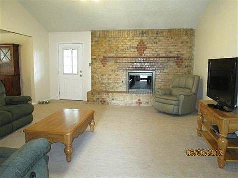 3rd image of 1730 Marquis Ln