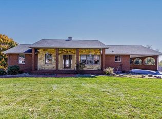 4043 Mockingbird Hill Rd, Roanoke, VA 24012