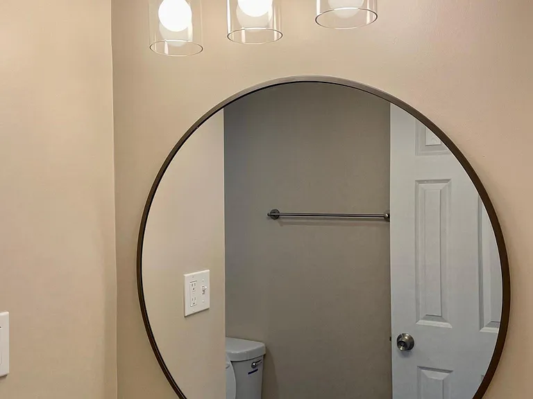 Full bath on the lower floor