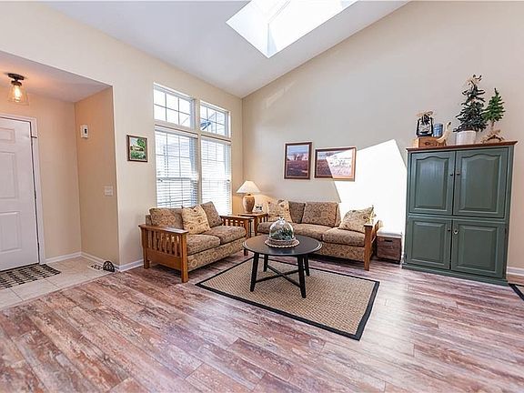 Tons of Natural Light 