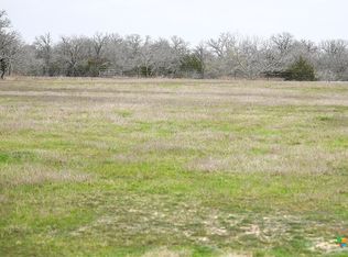 496 Main Loop Rd, Waelder, TX 78959