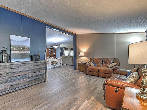 4th image of 134 Grazing Meadows Dr