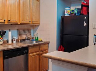 910 Pine St APT 3F, Philadelphia, PA 19107