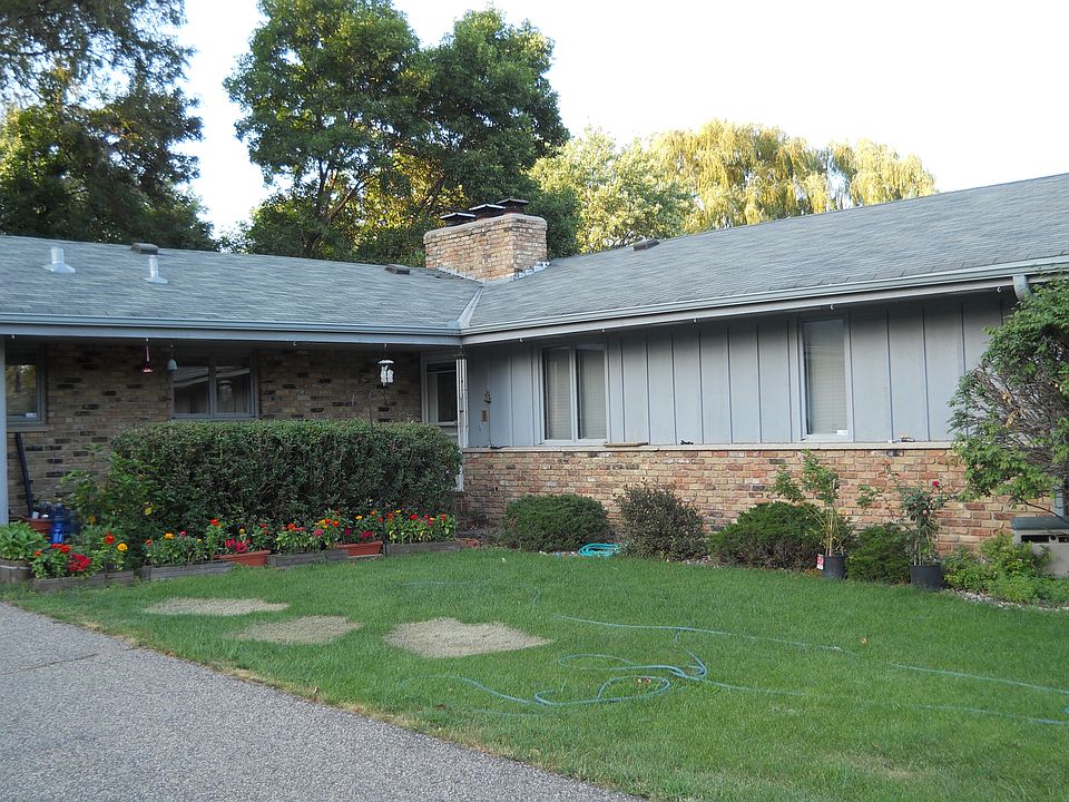 2nd image of 5708 Dewey Hill Rd
