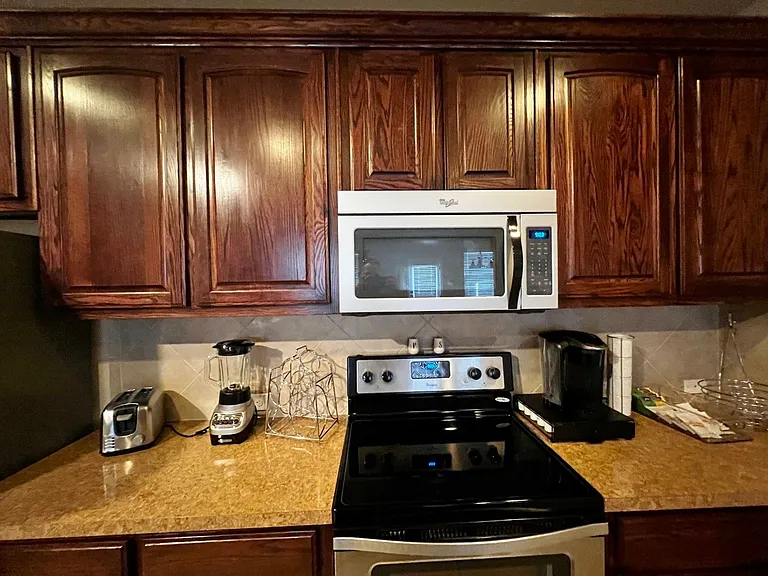 9322 Moon River Dr — Photo 4