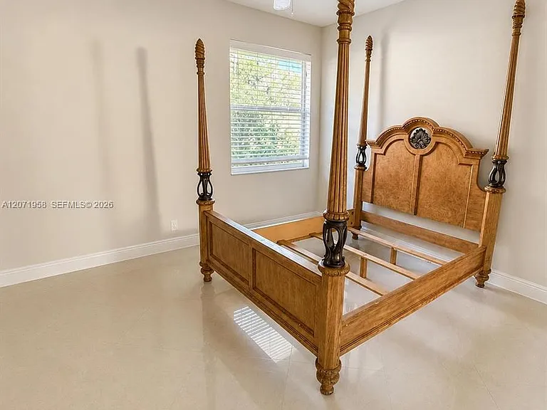 8142 Silver Palm Ct #17 — Photo 22