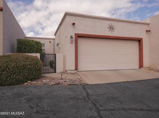 657 W Via Rosaldo, Green Valley, AZ 85614
