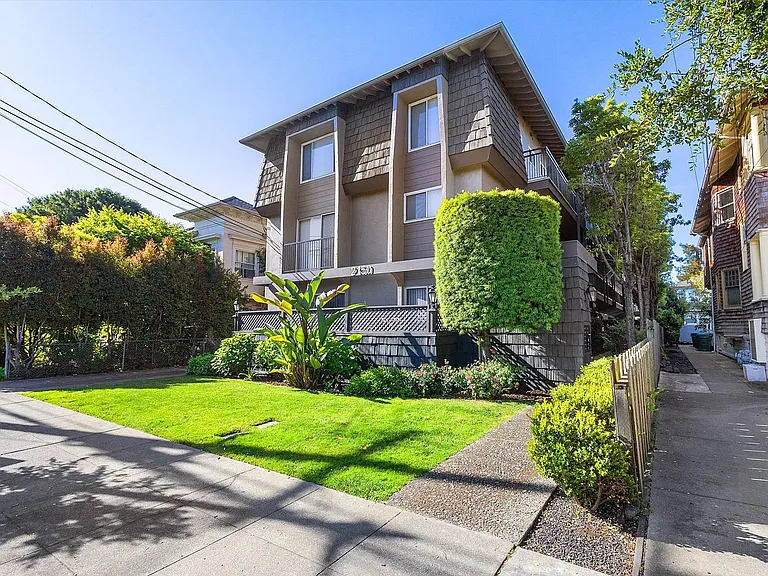 2150 Santa Clara Ave #G — Photo 3