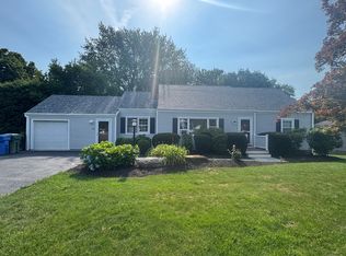 54 Randall Dr, Trumbull, CT 06611