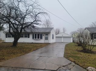 612 Helina Dr, Sandusky, OH 44870