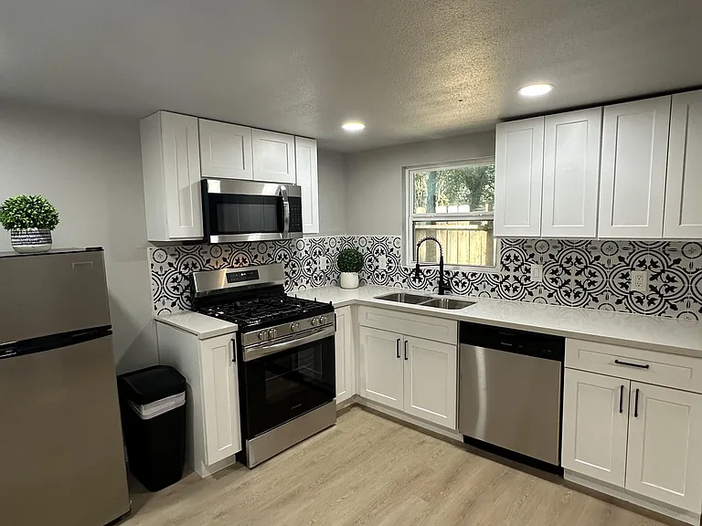 Fully equipped kitchen!