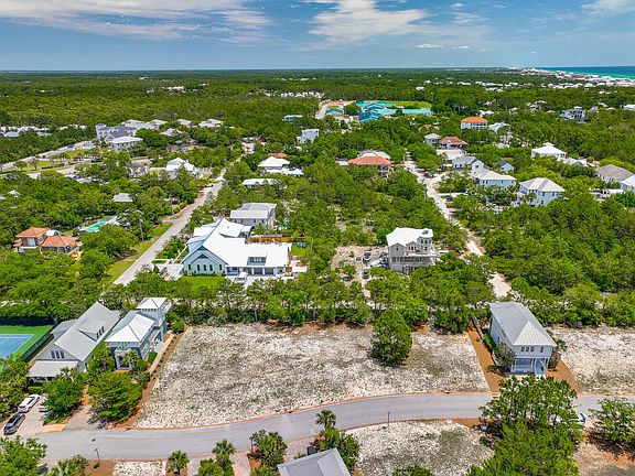 3rd image of 5 Cypress Dr