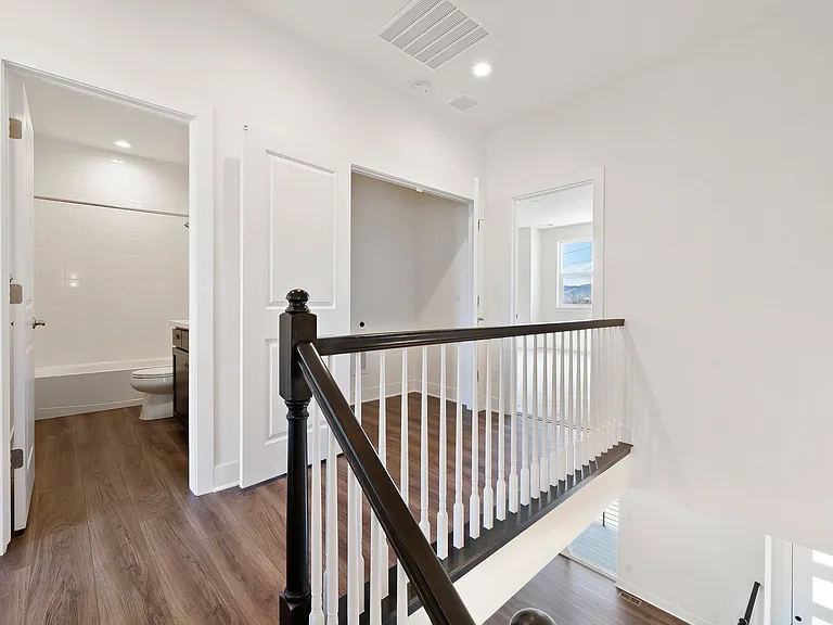 5112 Ward Rd — Photo 26