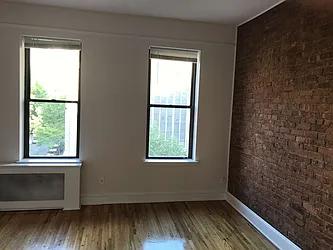 Rented by Metropolis Real Estate of Manhattan