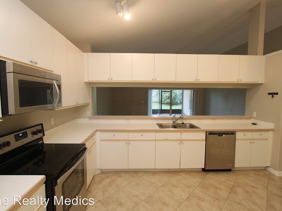 1st image of 12424 Willcox Ct