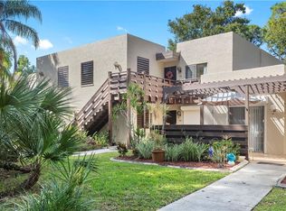 118 Pinebrook Dr, Fort Myers, FL 33907