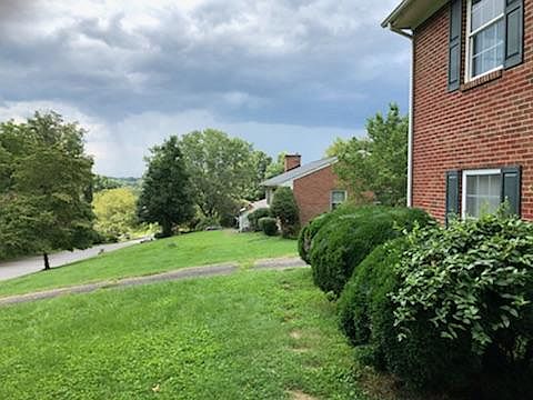 1st image of 832 Mohawk Dr