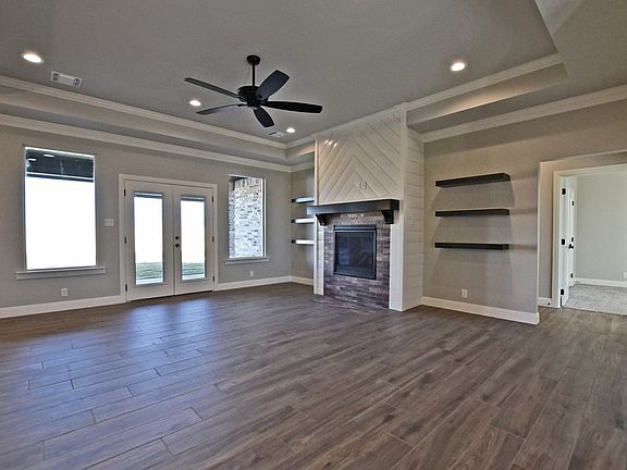 4th image of 1921 Chateau Ln