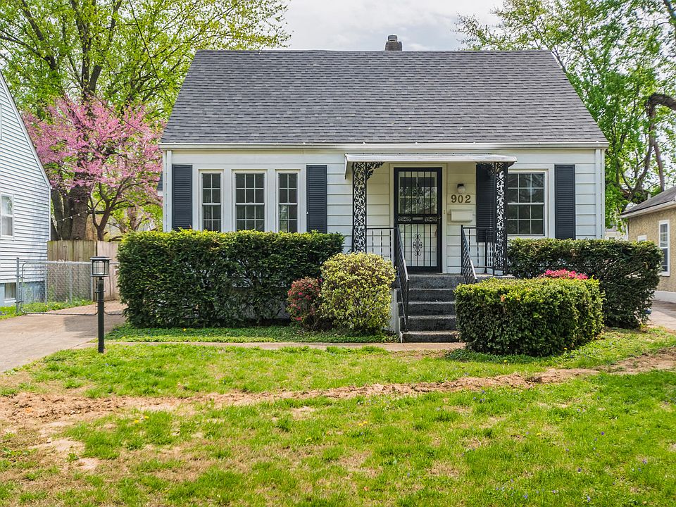 1st image of 902 Clarks Ln