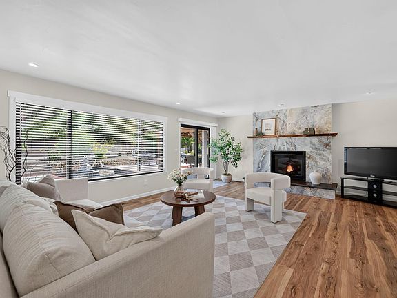 2nd image of 6633 Lindberg Ave