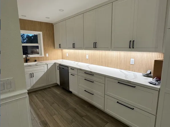 2620 Elden Ave APT B5, Costa Mesa, CA 92627