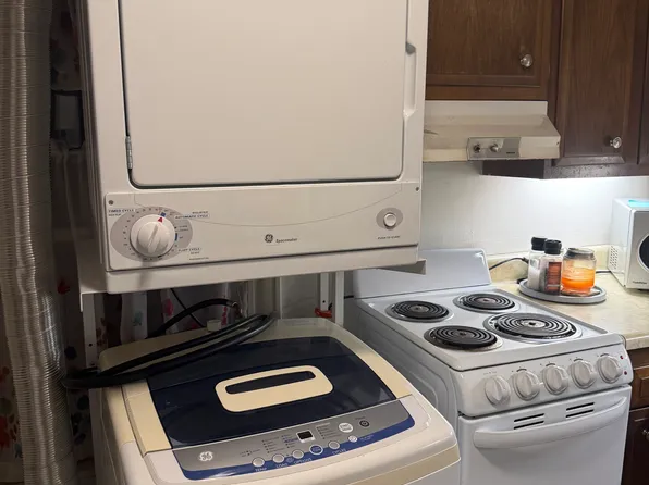 51.5 Latham Ct #2, Burlington, VT 05401