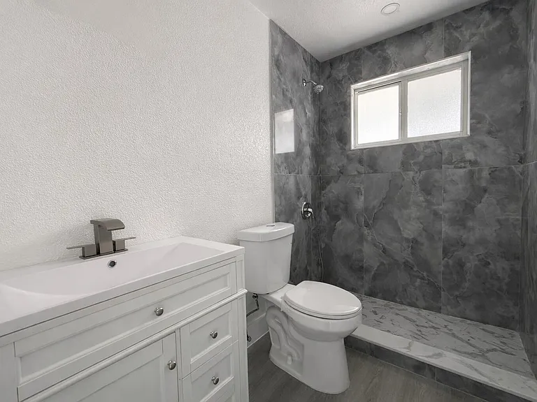2785 Reo Ln #2 — Photo 6