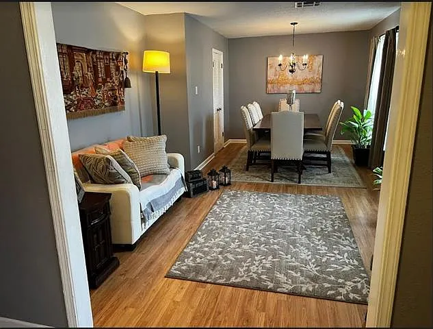 3 bed, 2.0 bath, 1531 sqft, $2,200 — Photo 4