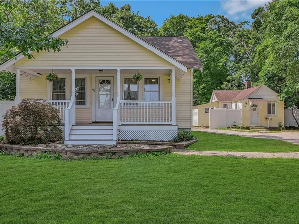 46-48 3rd Avenue, East Islip, NY 11730