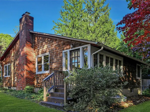 505 Holbrook Lane, Mattituck, NY 11952