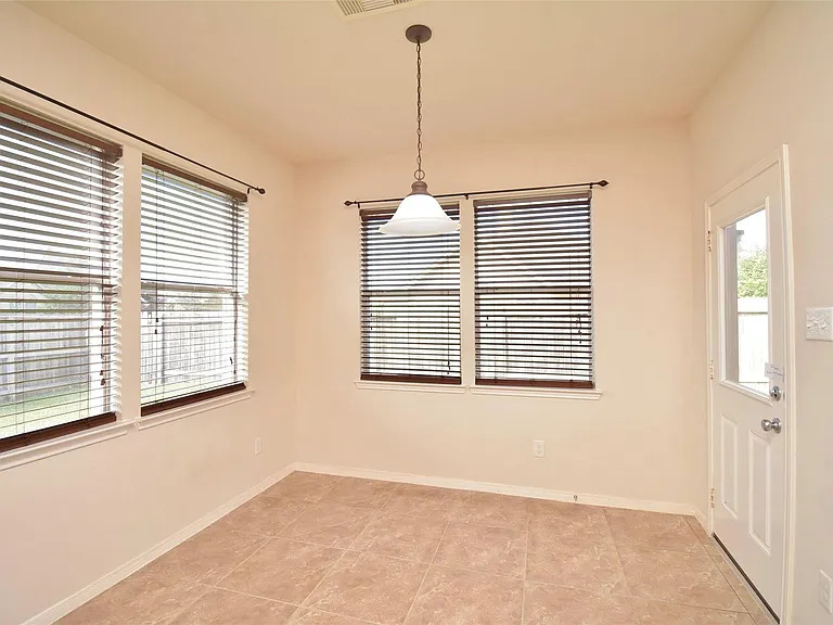 26114 Silver Timbers Ln — Photo 11