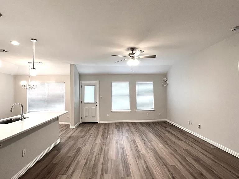 721 Cedar Cove Dr #HOUSE — Photo 9