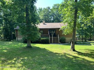 647 Hatler Rd, Crossville, TN 38555