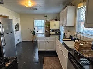 932 Walling St — Photo 9
