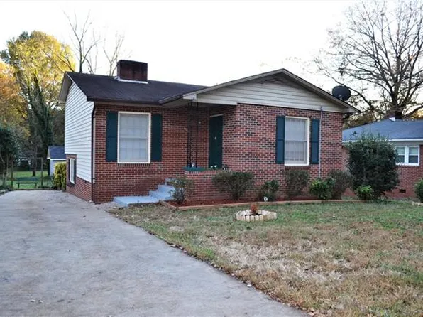116 Oak St, Morganton, NC 28655