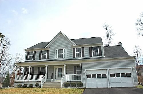 1st image of 18 Saint Marks Ct