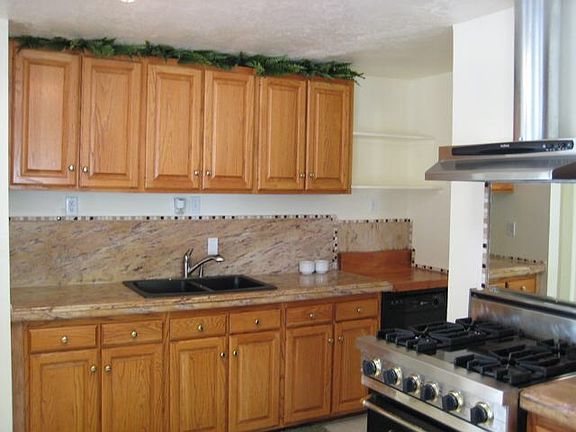 3rd image of 2830 E Coventry Ln