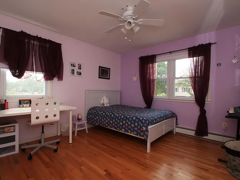 42-05 Naugle Dr — Photo 15