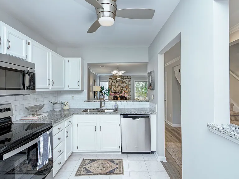 8268 Golf Ridge Dr — Photo 7