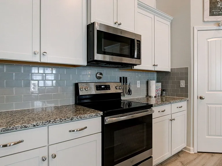 1428 Ardennes Dr — Photo 11