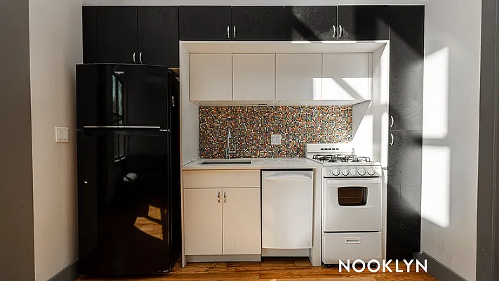 Rented by Nooklyn NYC LLC | media 3