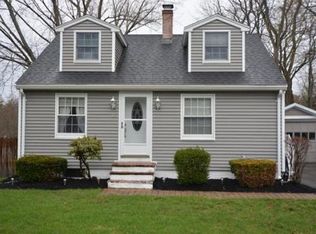 60 Maple St, Middleton, MA 01949
