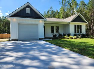 285 Montague Rd, Currie, NC 28435